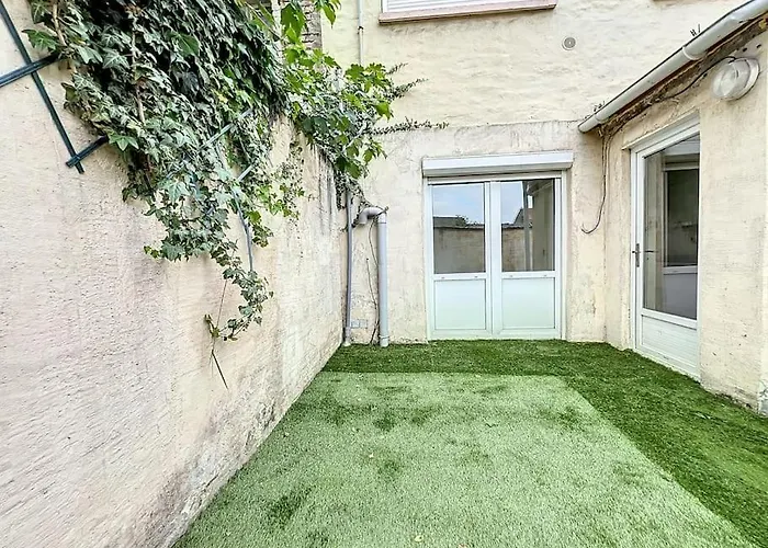 Elegant T2 Avec Jardin Central
